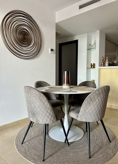 Image No.32-2 Bed Apartment for sale