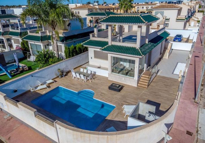 Image No.1-3 Bed Villa for sale