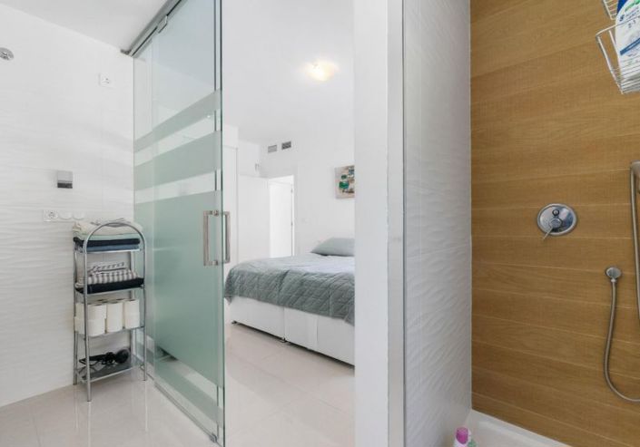 Image No.18-3 Bed Villa for sale