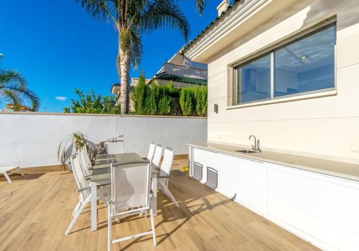 Image No.24-3 Bed Villa for sale