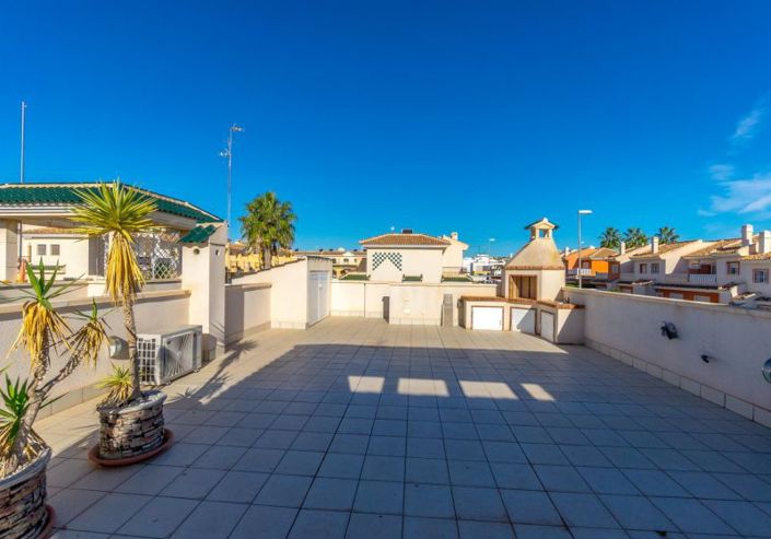 Image No.32-3 Bed Villa for sale