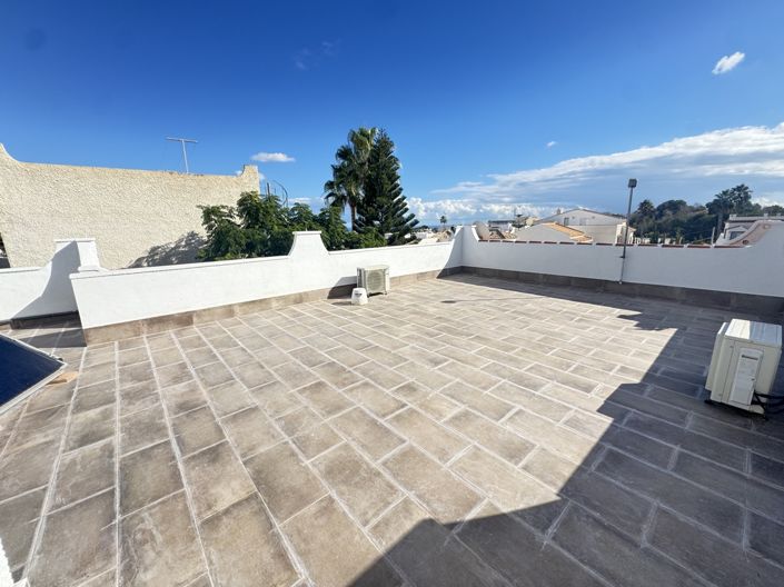 Image No.29-3 Bed Villa for sale