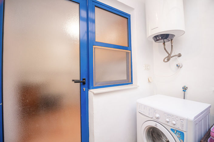 Image No.15-2 Bed Townhouse for sale