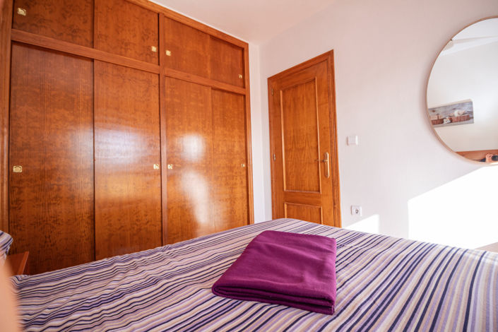 Image No.21-2 Bed Townhouse for sale