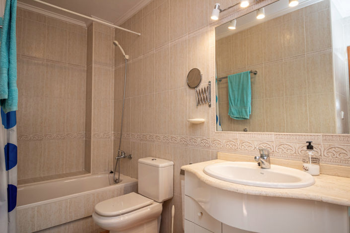 Image No.29-2 Bed Townhouse for sale