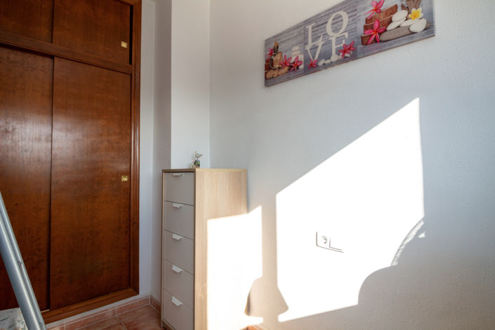 Image No.31-2 Bed Townhouse for sale