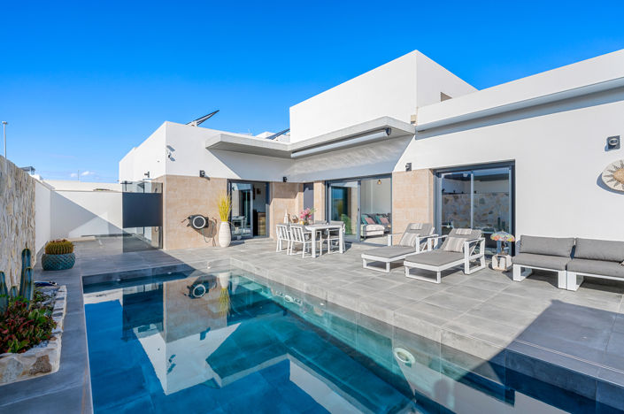 Image No.1-2 Bed Villa for sale