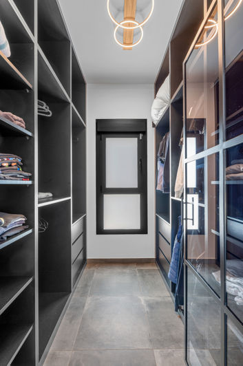 Image No.15-2 Bed Villa for sale