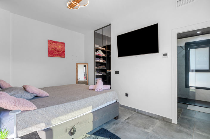 Image No.19-2 Bed Villa for sale