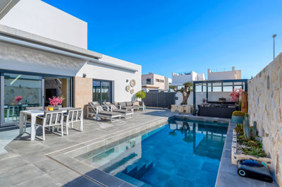 Vista Casas Real Estate most sold property