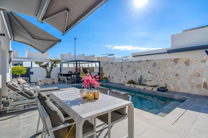 Image No.3-2 Bed Villa for sale