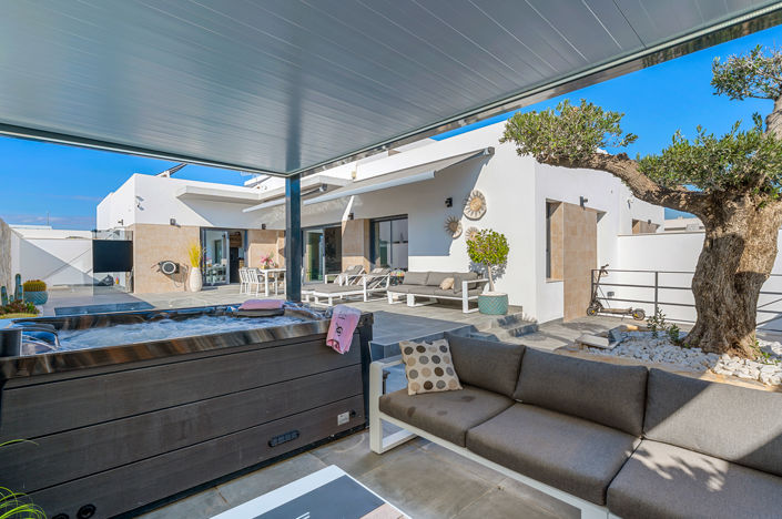 Image No.30-2 Bed Villa for sale