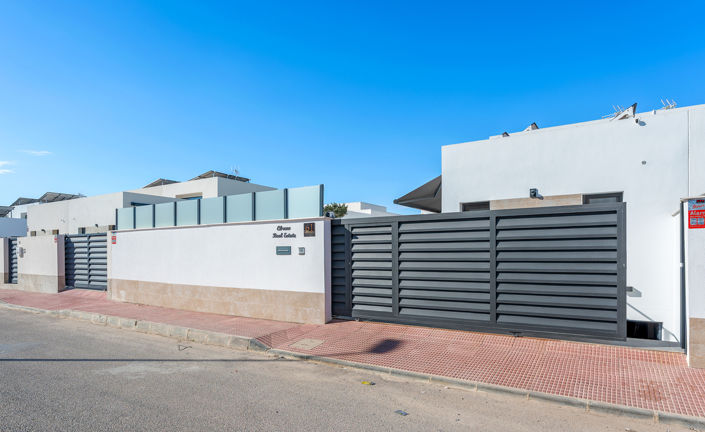 Image No.40-2 Bed Villa for sale