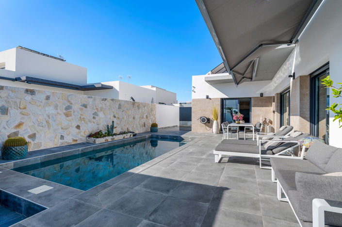 Image No.5-2 Bed Villa for sale