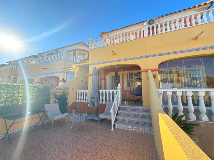 Image No.1-2 Bed Townhouse for sale