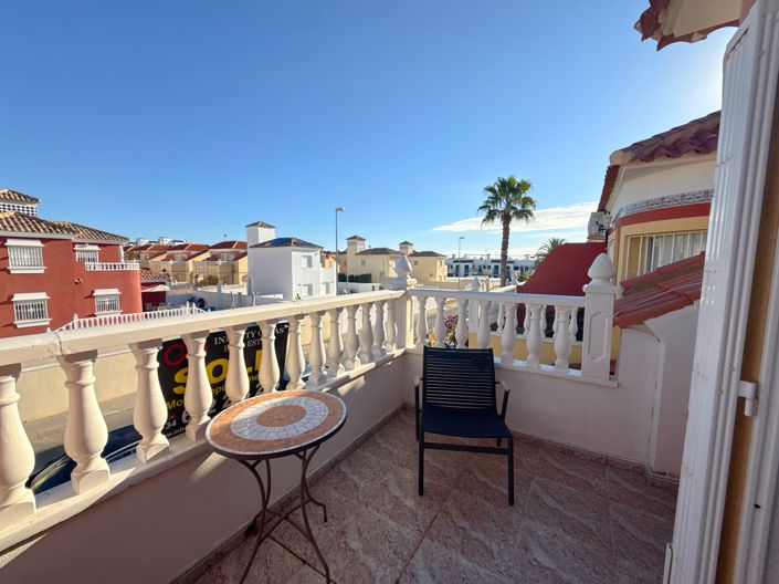 Image No.22-2 Bed Townhouse for sale