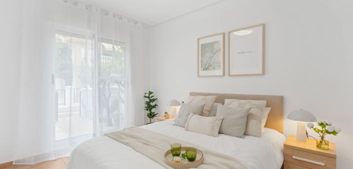 Image No.2-2 Bed Townhouse for sale