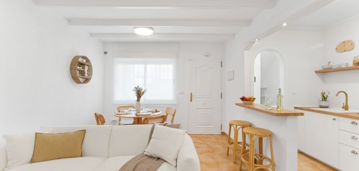 Image No.27-2 Bed Townhouse for sale