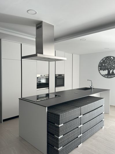 Image No.12-3 Bed Villa for sale