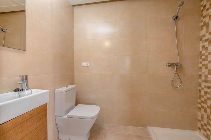 Image No.29-3 Bed Villa for sale