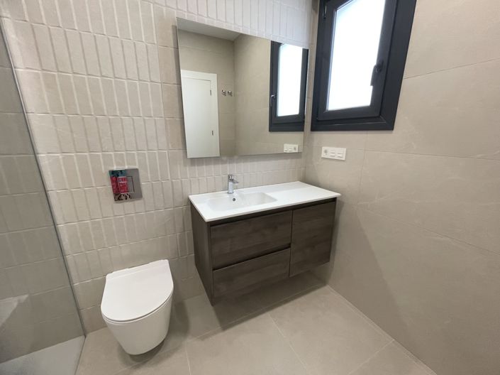 Image No.20-3 Bed Villa for sale