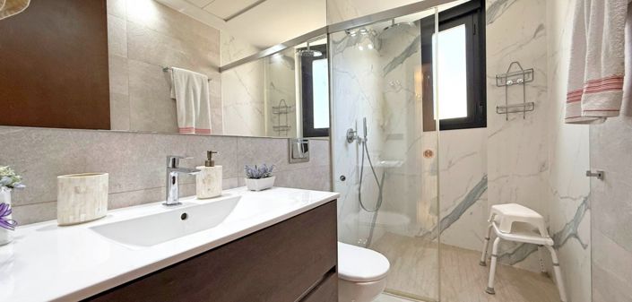 Image No.35-3 Bed Villa for sale