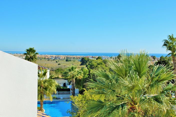 Image No.27-2 Bed Townhouse for sale