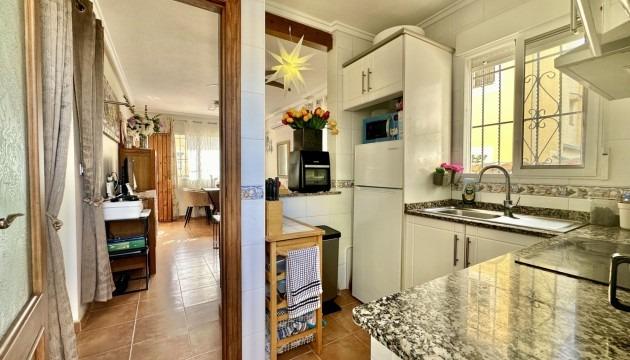 Image No.4-3 Bed Townhouse for sale