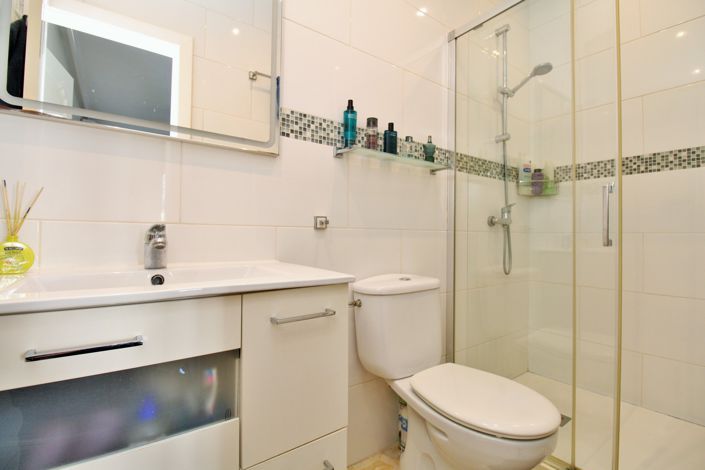 Image No.12-3 Bed Bungalow for sale