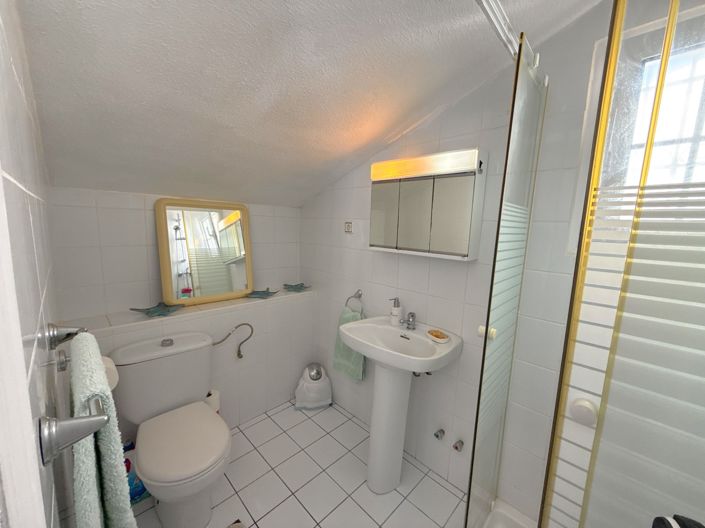 Image No.33-3 Bed Townhouse for sale