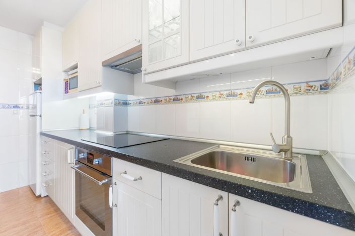 Image No.20-3 Bed Apartment for sale