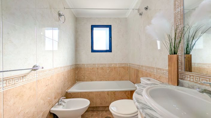 Image No.21-2 Bed Apartment for sale