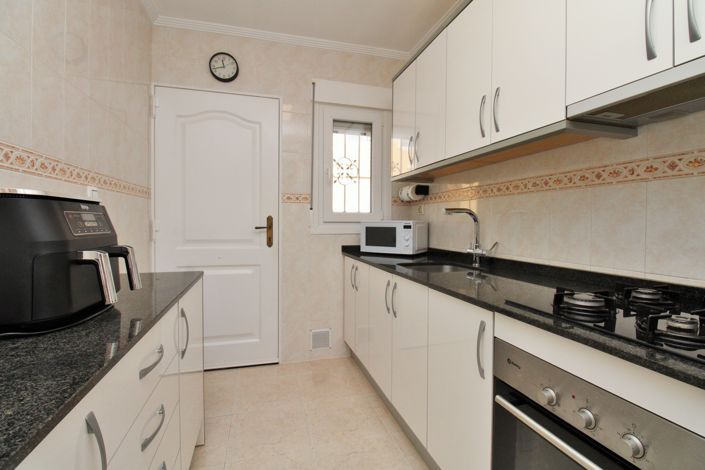 Image No.11-2 Bed Bungalow for sale