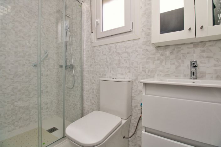 Image No.15-2 Bed Bungalow for sale