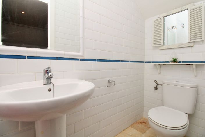 Image No.10-2 Bed Townhouse for sale