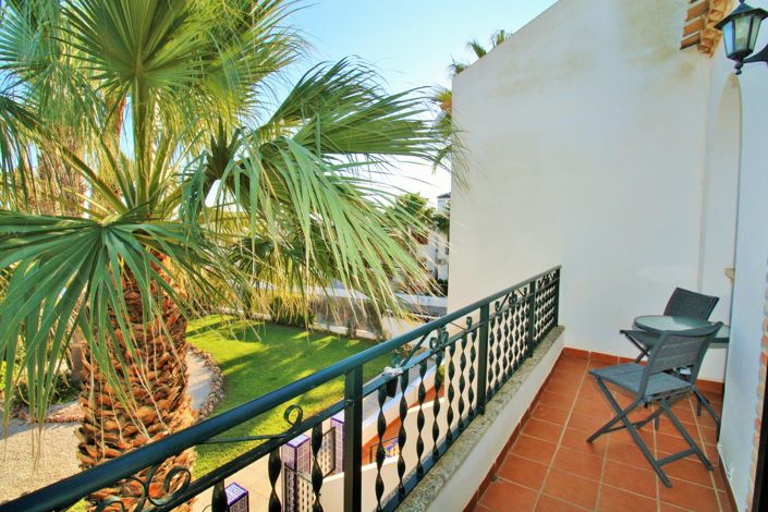 Image No.14-2 Bed Townhouse for sale