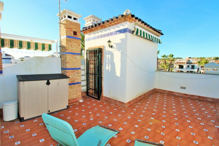 Image No.19-2 Bed Townhouse for sale