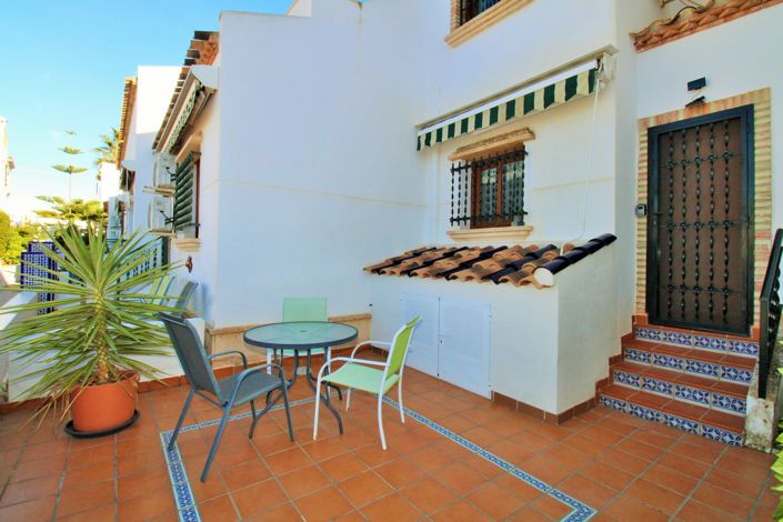 Image No.23-2 Bed Townhouse for sale