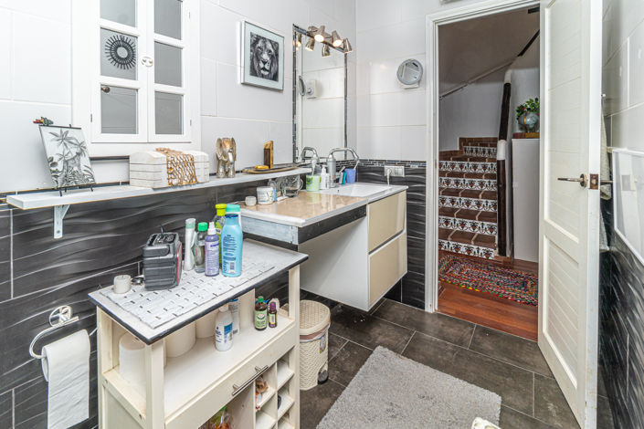 Image No.19-2 Bed Villa for sale