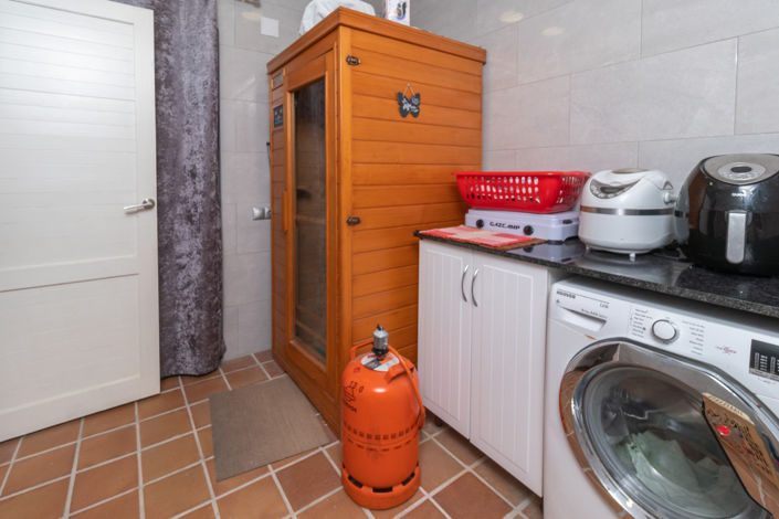 Image No.35-2 Bed Villa for sale