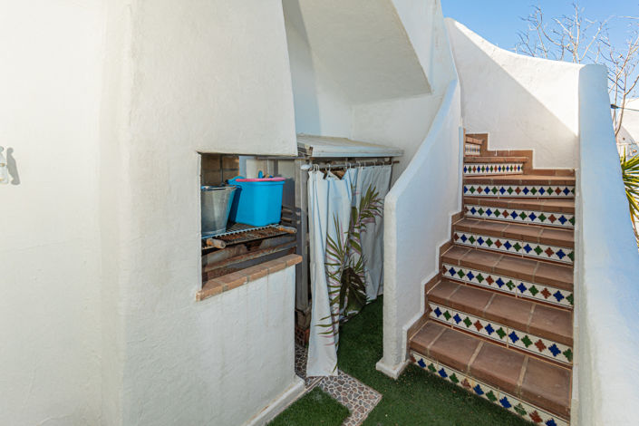 Image No.40-2 Bed Villa for sale