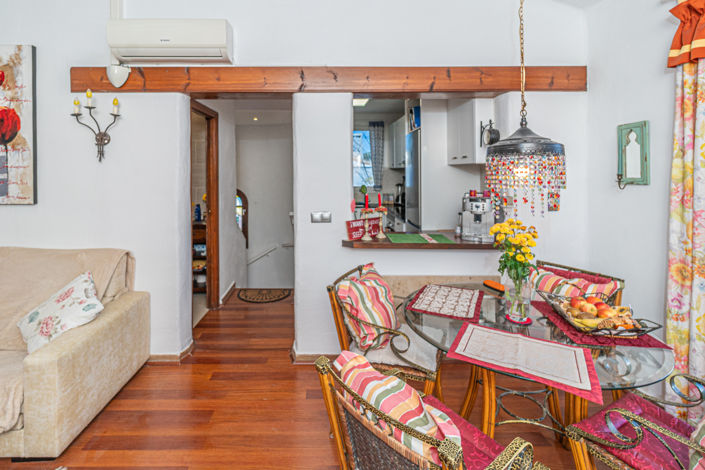 Image No.8-2 Bed Villa for sale