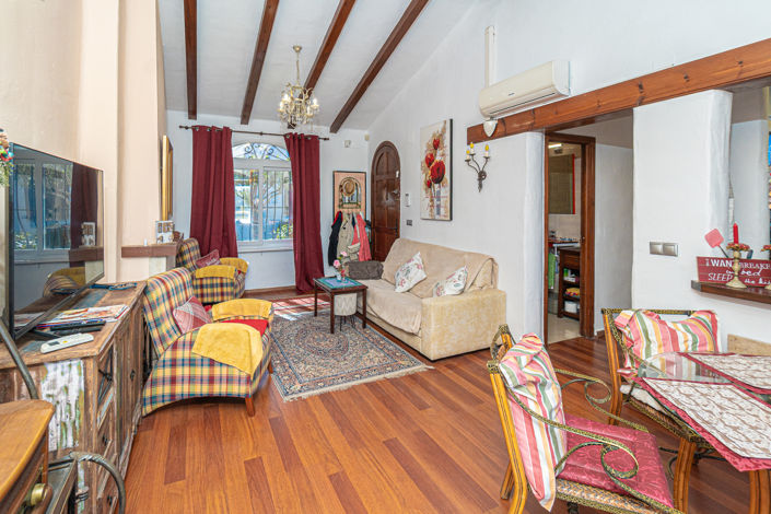 Image No.9-2 Bed Villa for sale