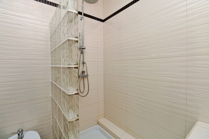 Image No.17-2 Bed Townhouse for sale