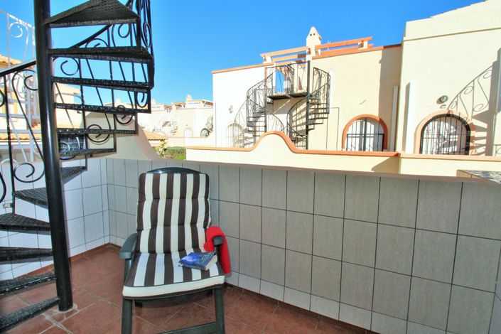 Image No.19-2 Bed Townhouse for sale