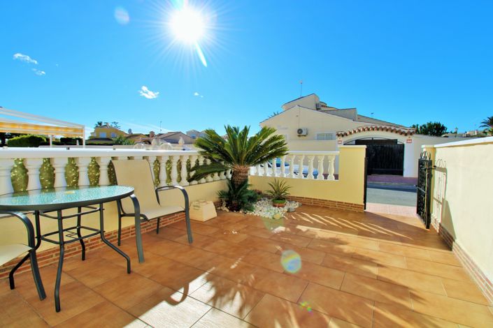 Image No.4-2 Bed Townhouse for sale