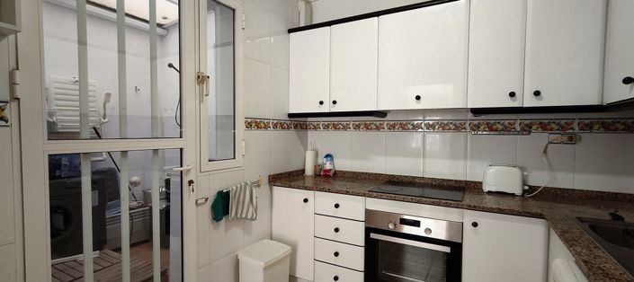 Image No.11-3 Bed Townhouse for sale