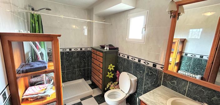 Image No.15-4 Bed Townhouse for sale