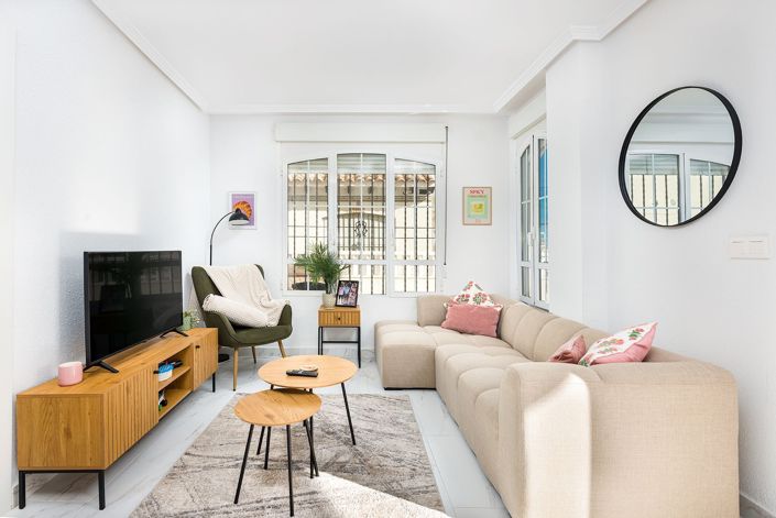 Image No.10-3 Bed Townhouse for sale