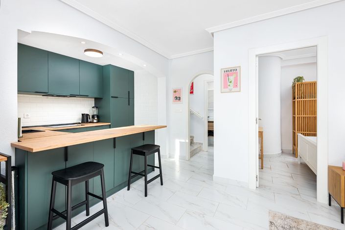 Image No.11-3 Bed Townhouse for sale